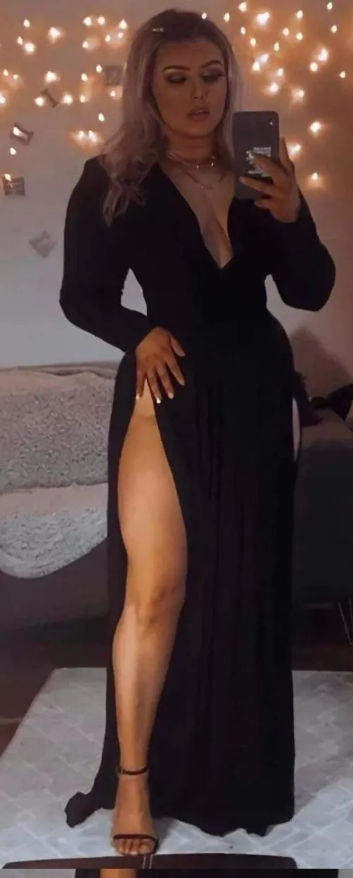 Sexy thick slut by JayBee765