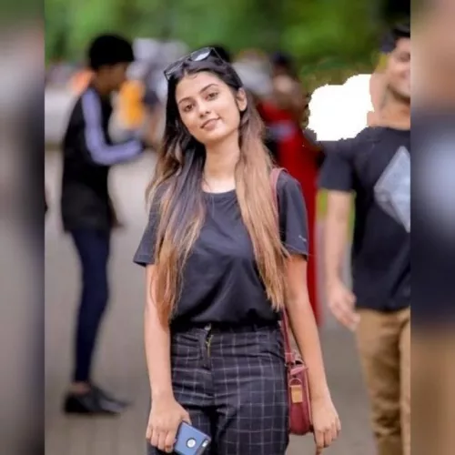 Sexy tiktoker mms 🔥👻 cheak the comment ⤵️ by Alexa_Speak