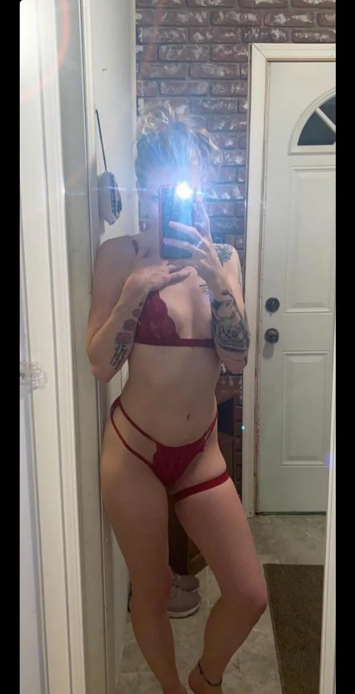 Sexy woman posted by BdoT42