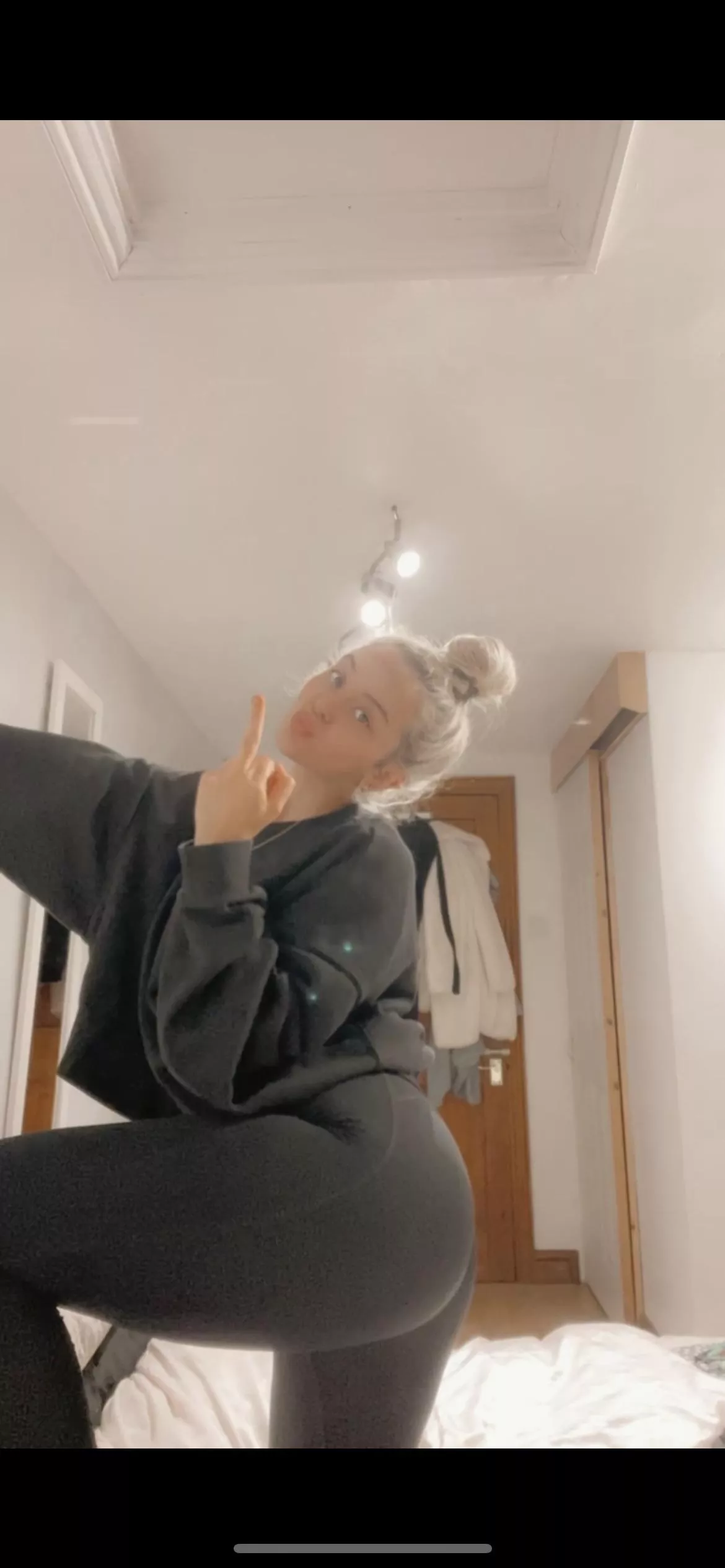 Shall I squish you with my fat ass? Would you beg me to stop?? 🤣🤣🤣 serve me correctly betas posted by MissG0121