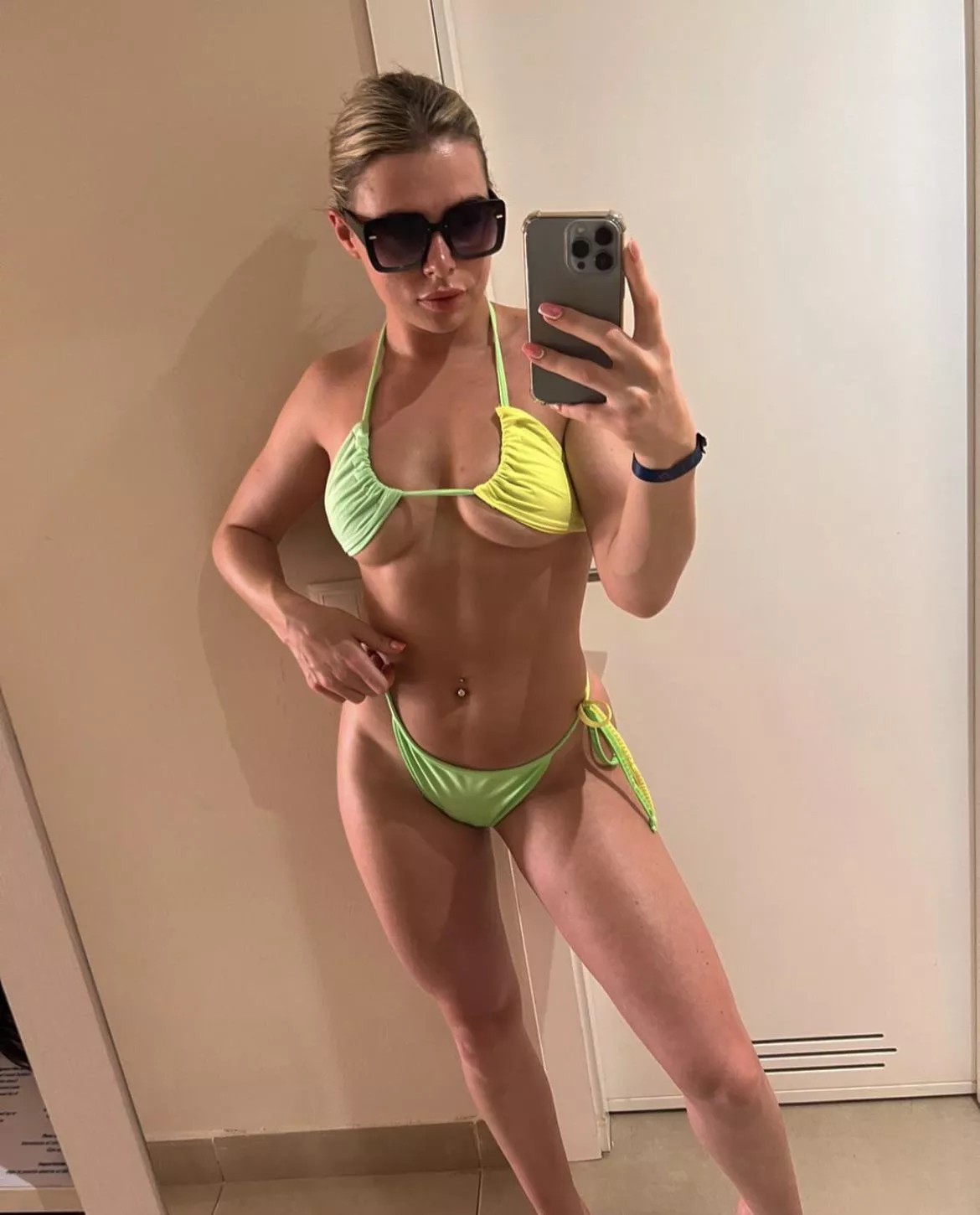 Shannon back at it posted by mancboi99