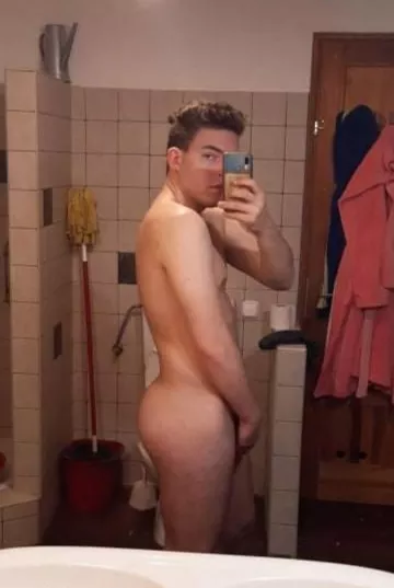 Shape of me posted by eggsy_is_cute