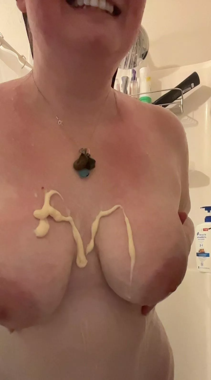 Sharing from🚿 FaceTime show for hubby tonight! Plenty of other highlights 😉 posted by Ilovedrarry