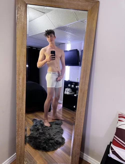 Sharing my nudes to Reddit turns me on by sadboycad