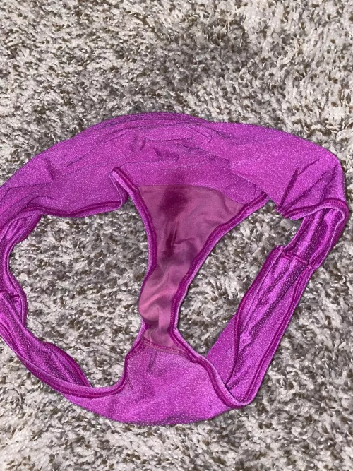 shark week is over and now we have a sweatty ass!! by b8679