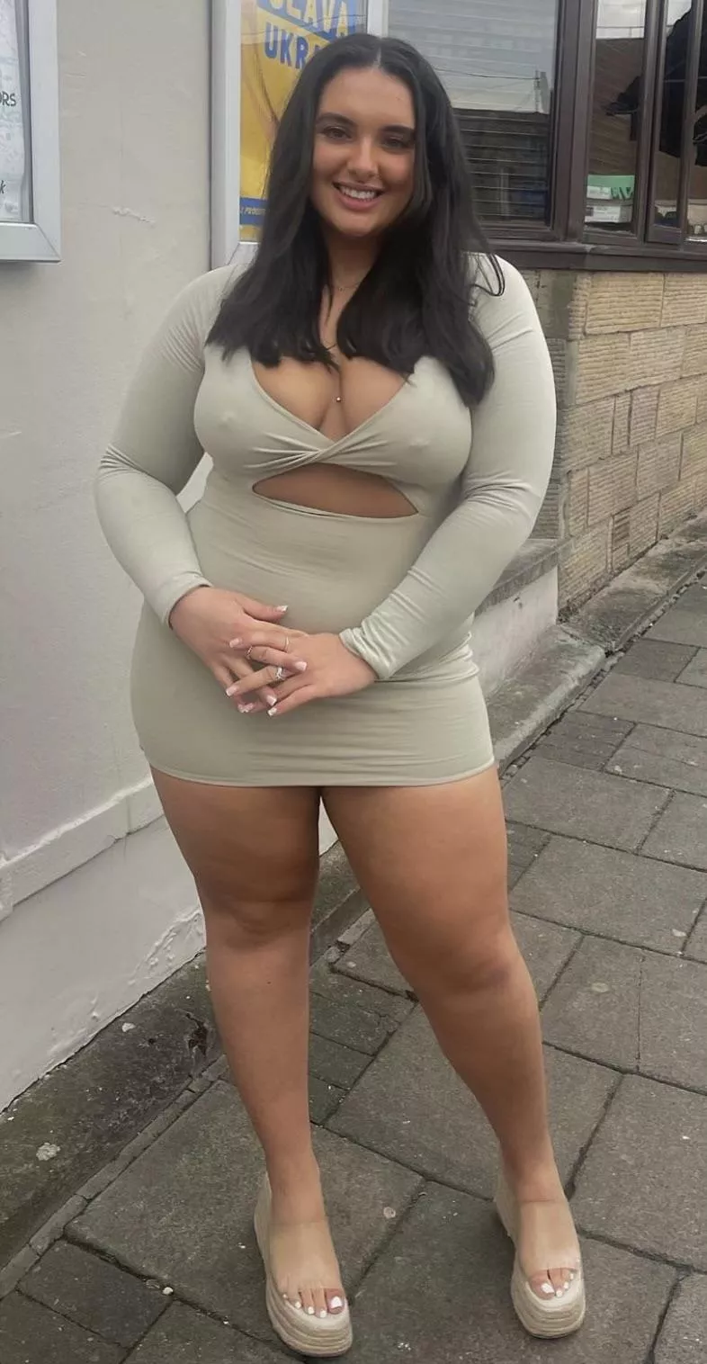 Shawty is built for fun posted by rudeboi2022