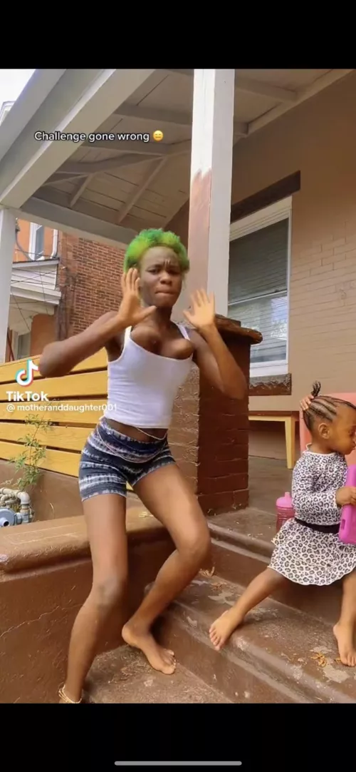 She doesn’t notice the slip somehow by BothZookeepergame339