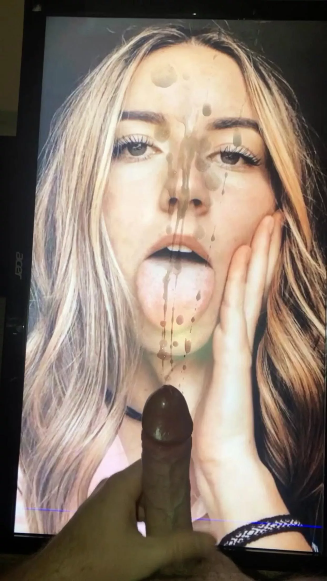 She got covered posted by xnb277