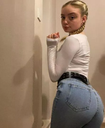 she got the fatty posted by daddysdumbsissy