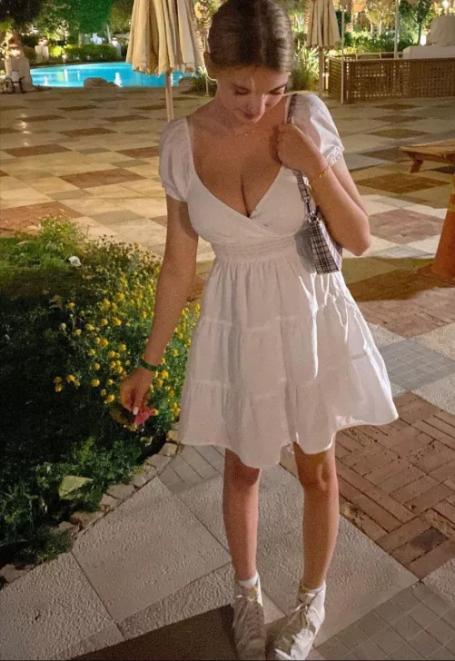 she is beautiful by diem00000