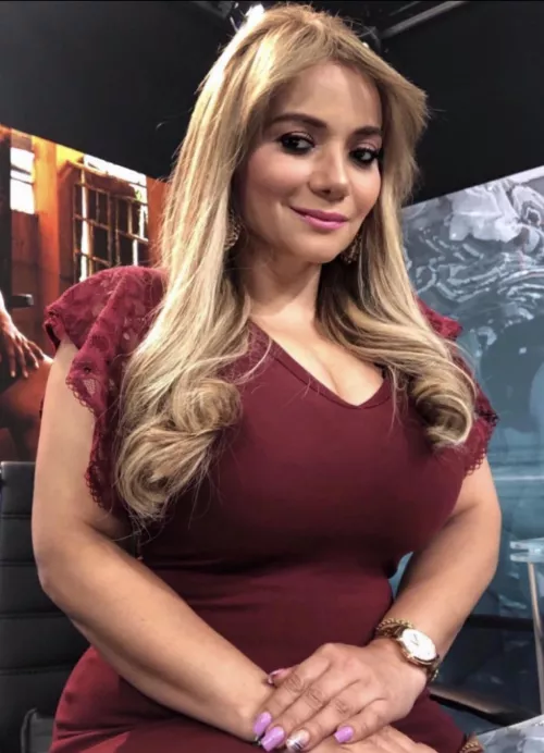 She is enjoying her own reflection by rudeboi2022