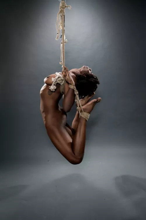 she is flying by Gokkunasia