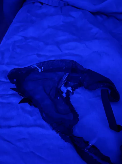 She let me finish on her panties by rjrarkansas