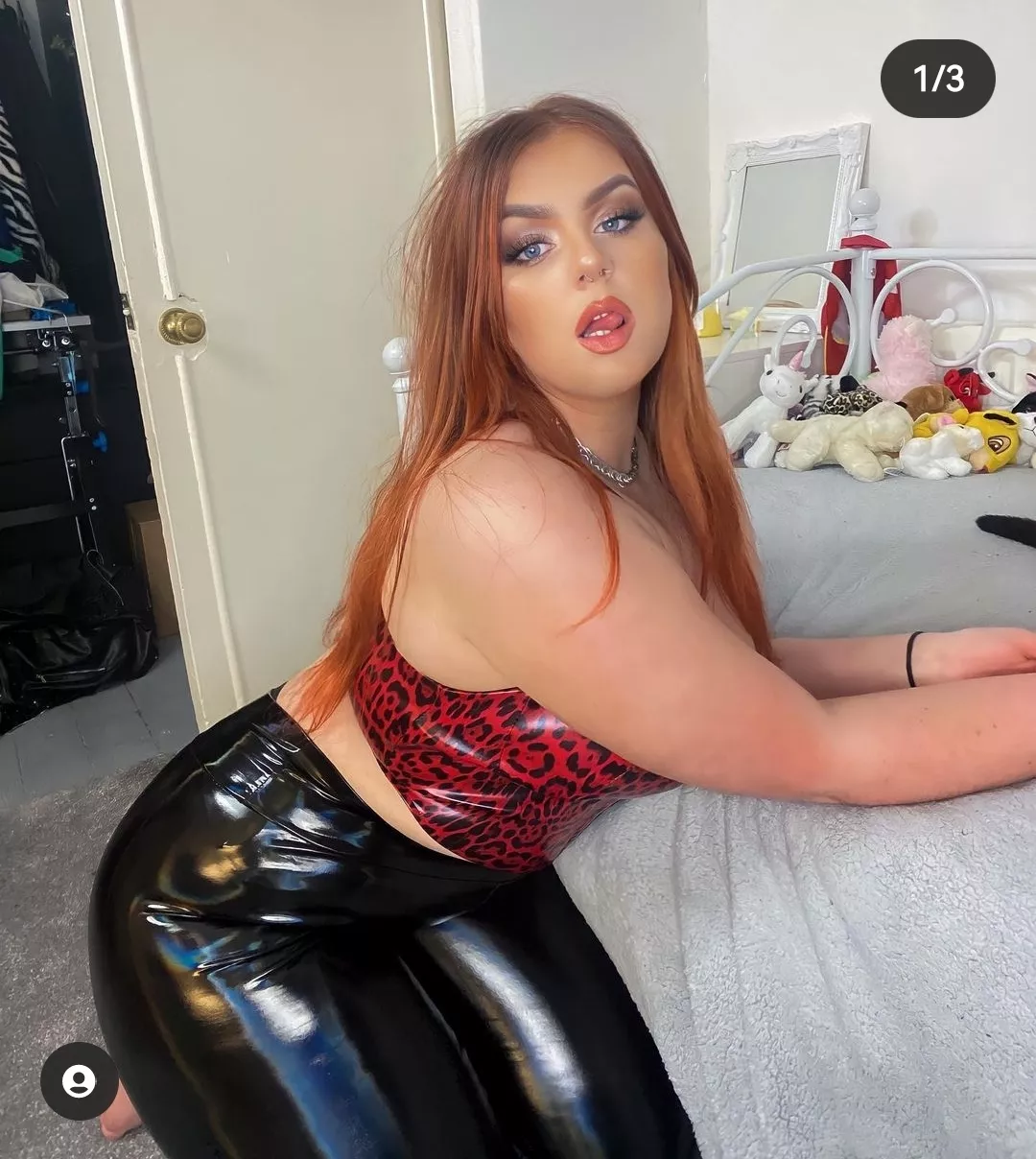 She likes the easy clean trousers as well. posted by 77651234