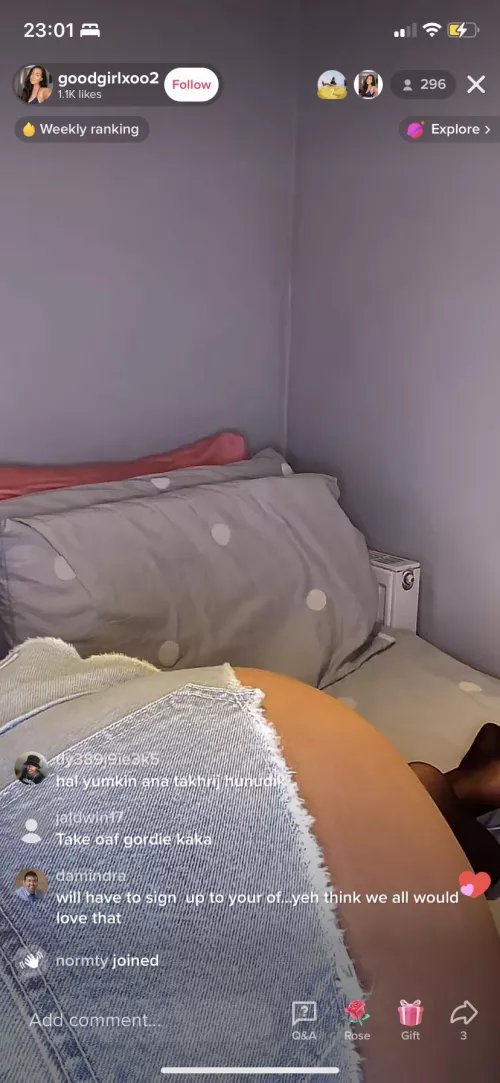 She live, that’s her ass, link In comments by Lions397