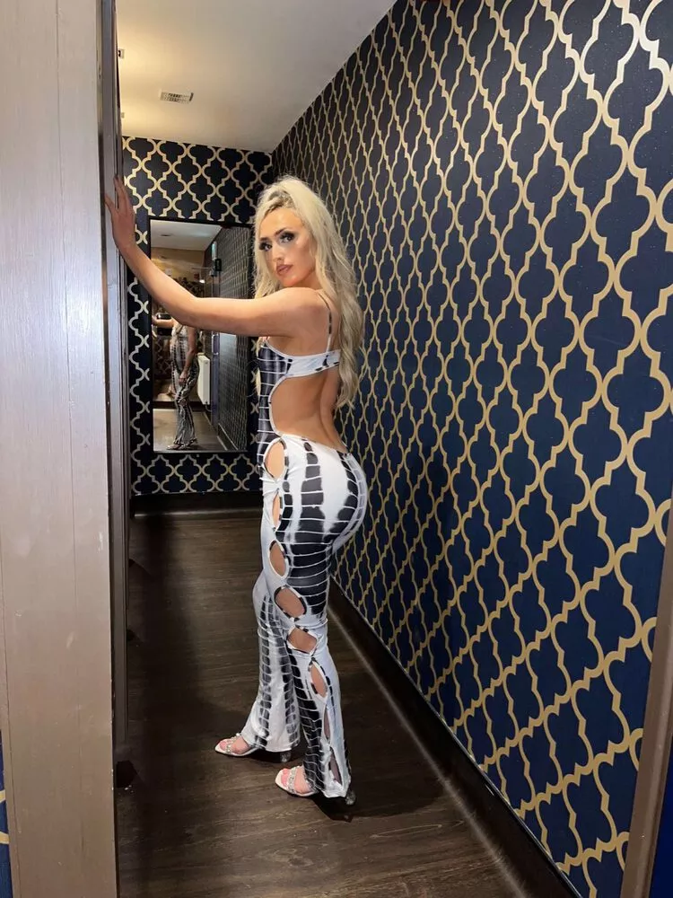 She loves to flaunt her ass-ets posted by throwaway007m19