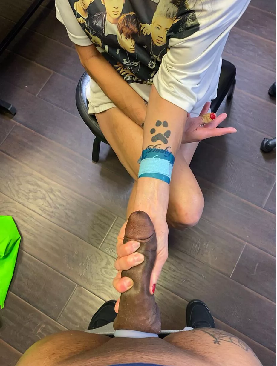 She seen my print and asked if she can see the whole dick posted by Daddydick_dez