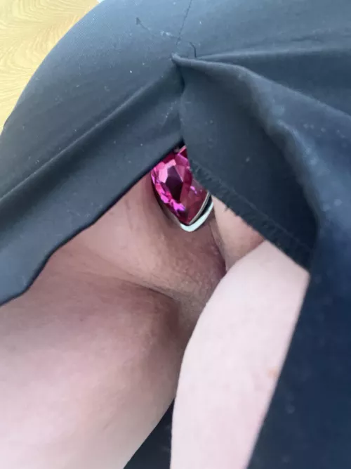 She wants to say hello 💎 by pollypink