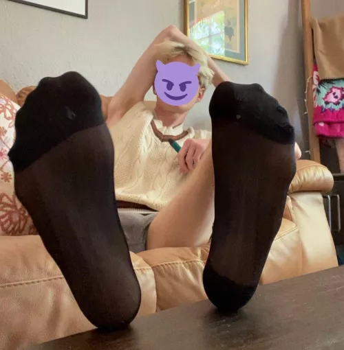 Sheer perfection by BlondeBoyFoot