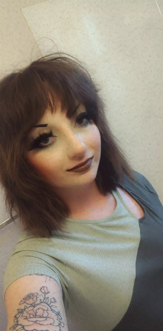 she's envy of you posted by shinningsaturn