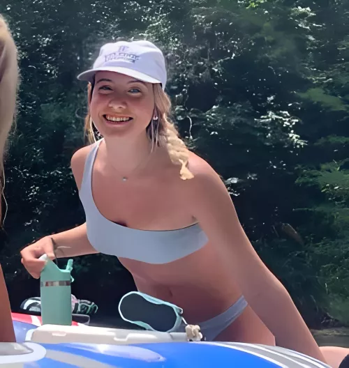 She's ready by bradw1954