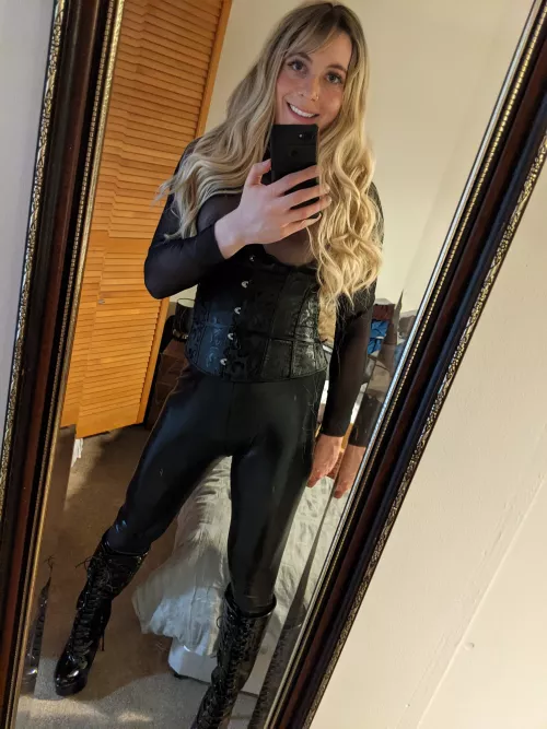 She’s waiting at your door 🚪 what do you do? 😈 by BDSMPony