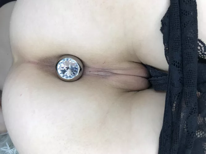 Shine bright like a diamond by feetonadya