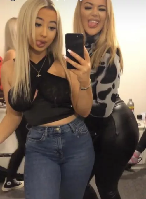 Shiny arse by MasterpieceNeat7220