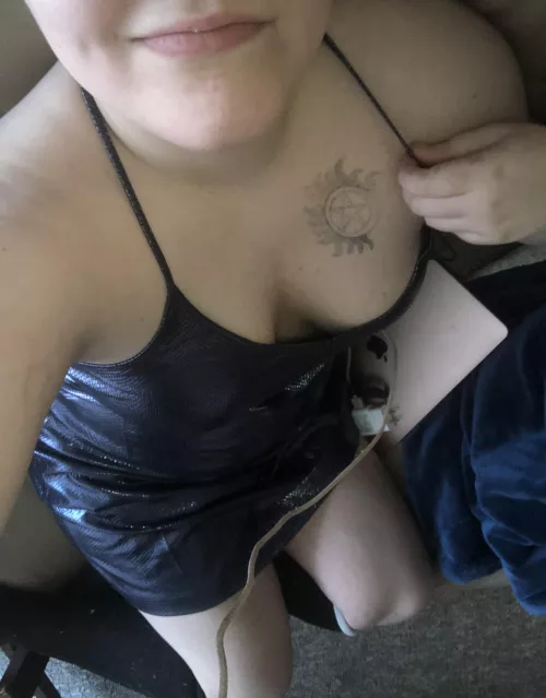 shiny dress 🥰 by luigitrumpsmario