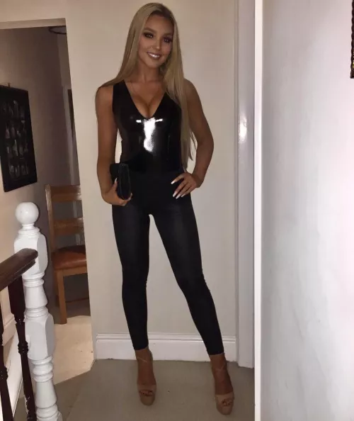 Shiny liv by ExternalLibrary8828