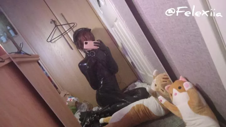 Shiny Rubber Plaything posted by Felexiia