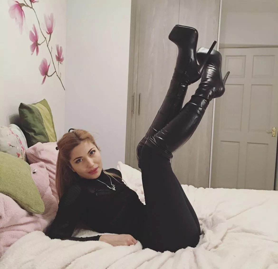 Shiny thigh high boots.. posted by StephanieBC