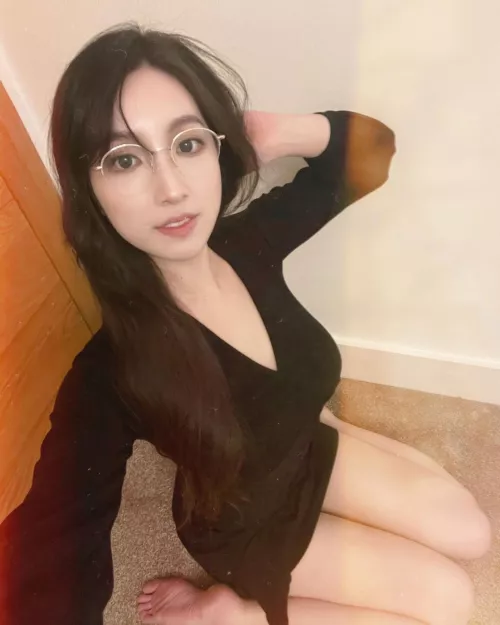 Short dress and glasses by Majestic_Painter8660