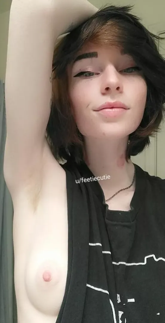 Short hair and cute little ginger lashes posted by feetiecutie