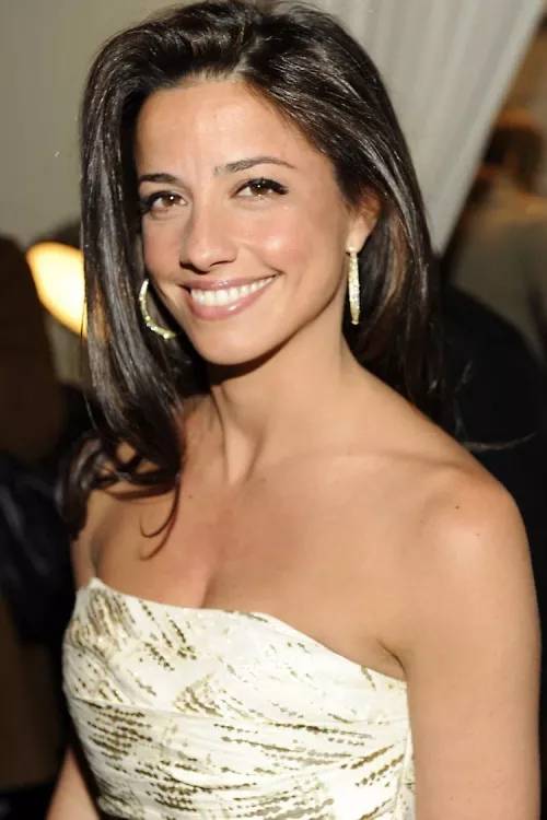 Shoshana Lonstein - a beauty at any age by guitartoad