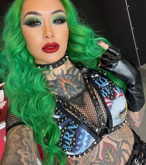 Shotzi is so freakin' hot posted by FuckEvaMarie