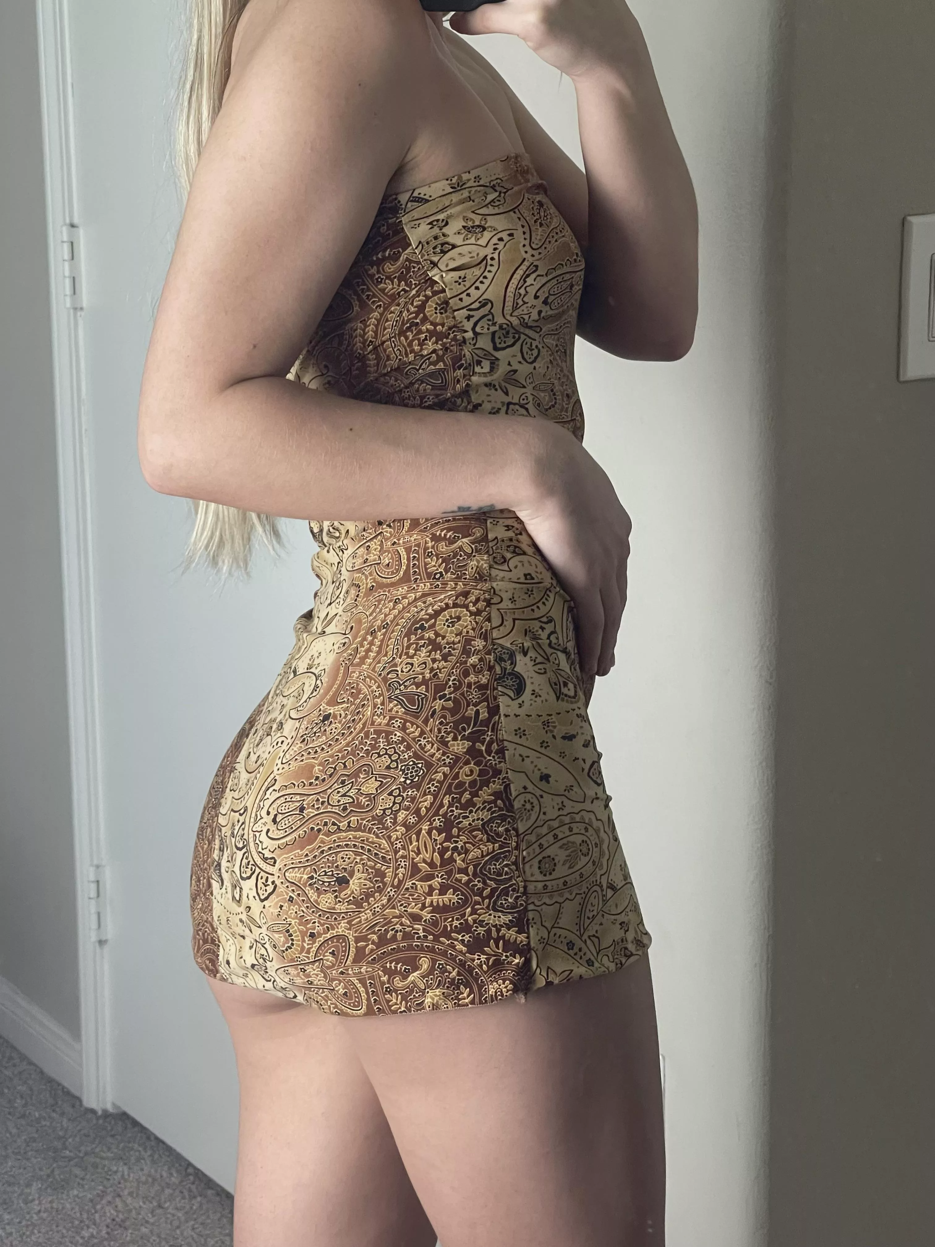 Should I be a tease and wear this to the store 🥵 posted by Urblondecrush