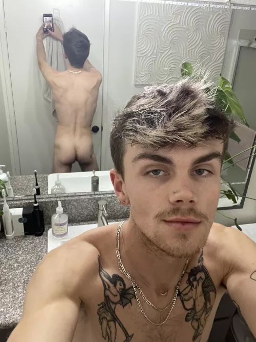 Should I bend over? by aceheartbreak