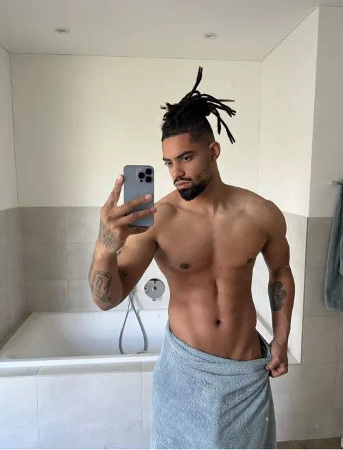 Should I drop the towel?😈😏 by Conscious-Eye3128