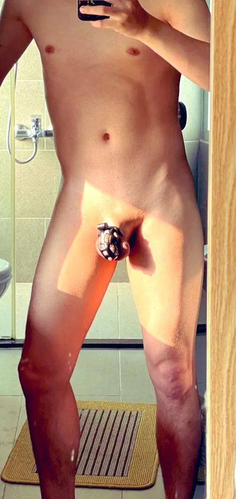 Should I go to Darklands Festival 2022? If yes, who would love to accompany me? I’m always afraid to go alone, need to be protected by a dom. posted by Onentwodp