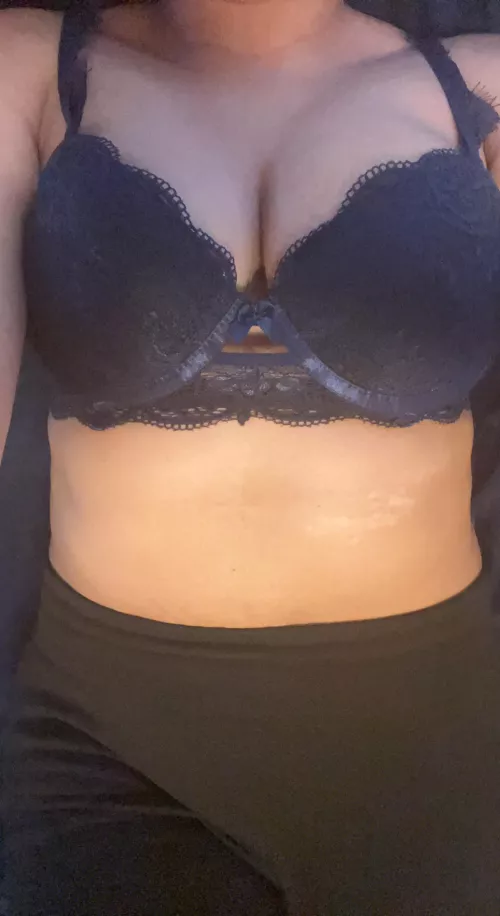 Should I start an onlyfans? by Normalmilf65