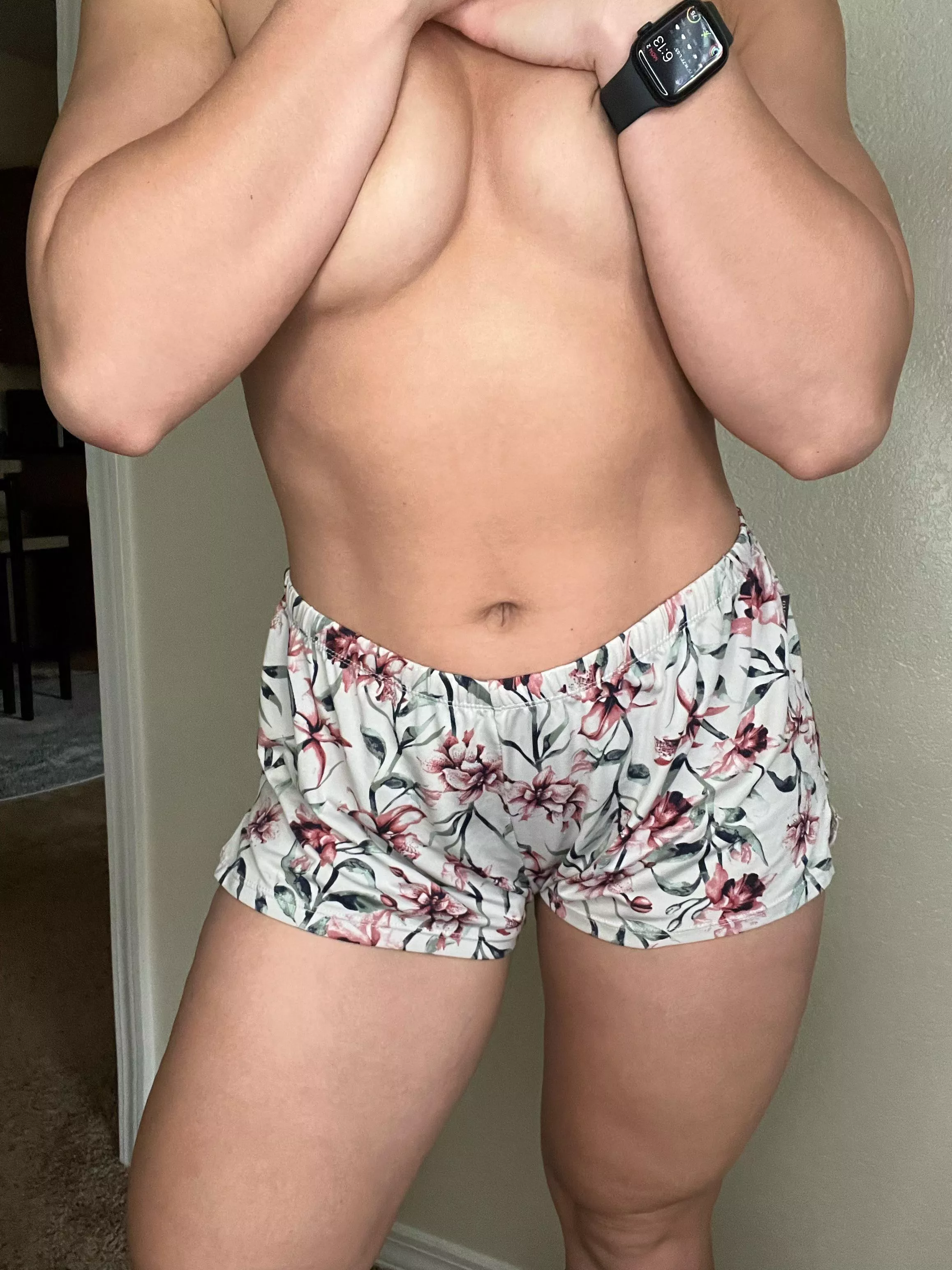 Should I start showing a little more of my personality?🤔🙃 posted by CarlitaSantana0F