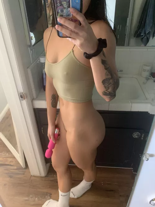 Should I turn around? by mia_mae