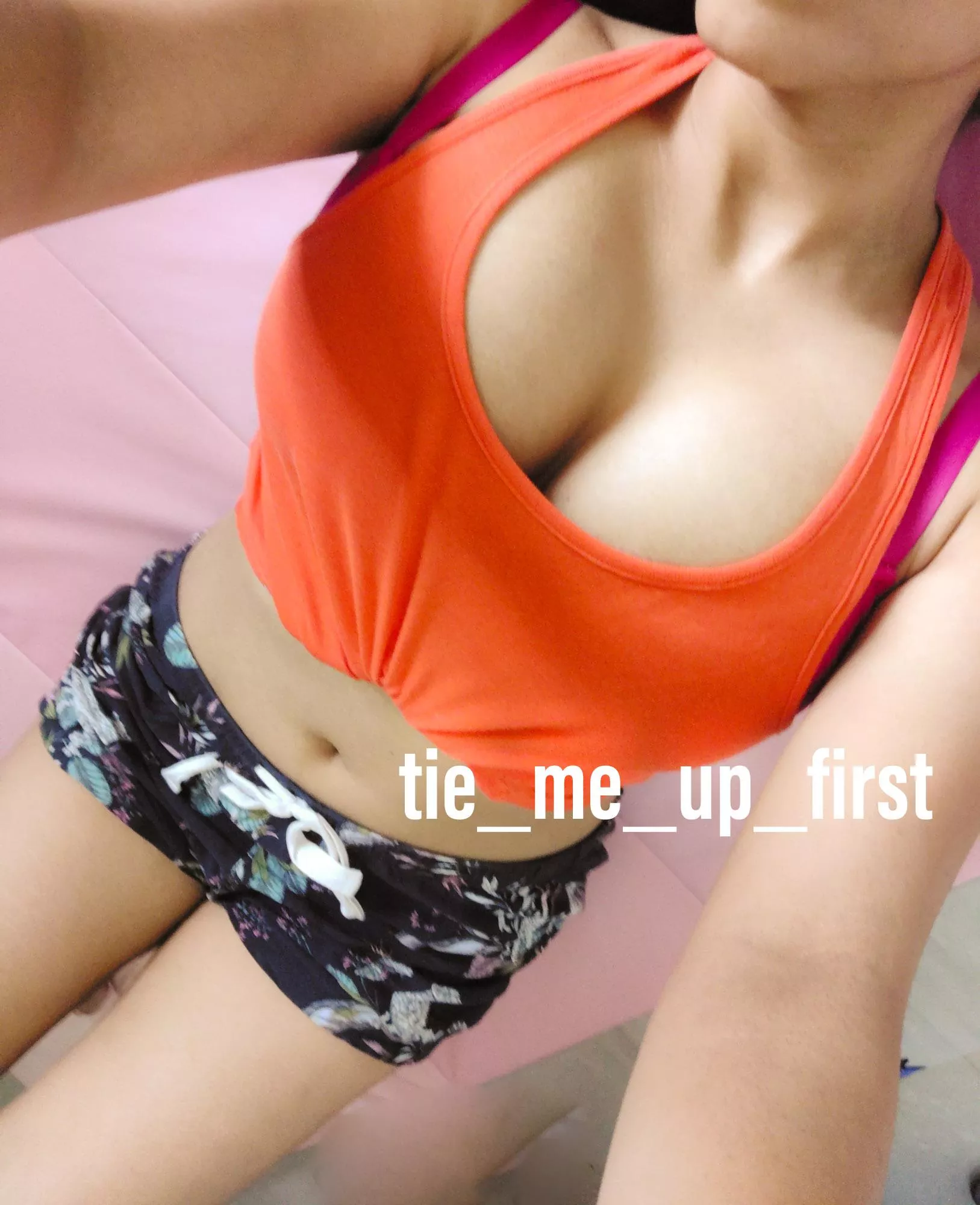 Should I wear this to the gym or is it way too modest? [F] posted by tie_me_up_first