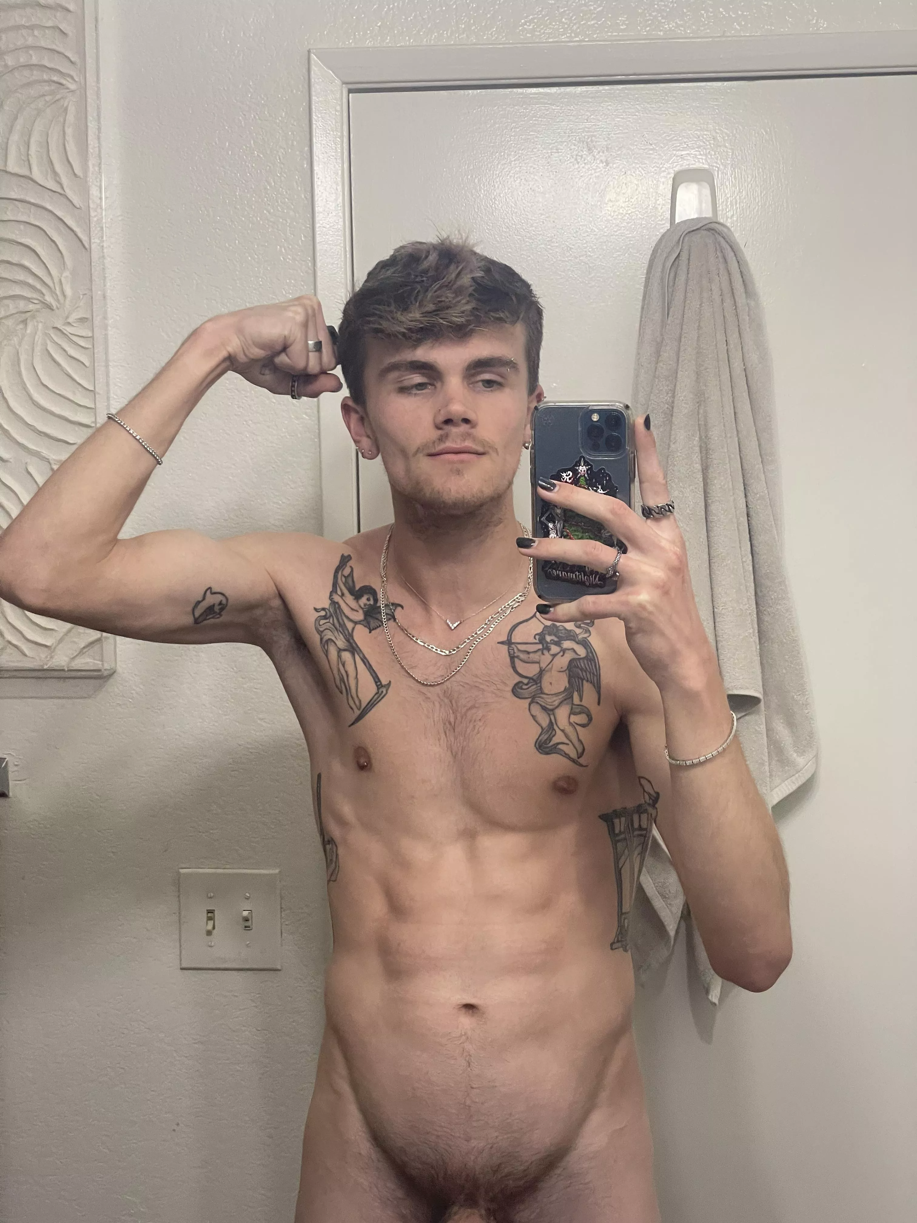 Should we work out? (M) posted by aceheartbreak