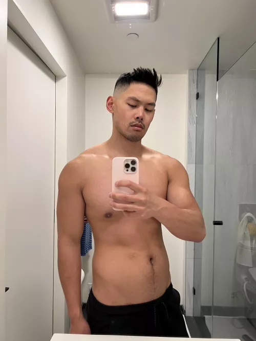 Shoulders day 💪 by __e_d_d_i_e__