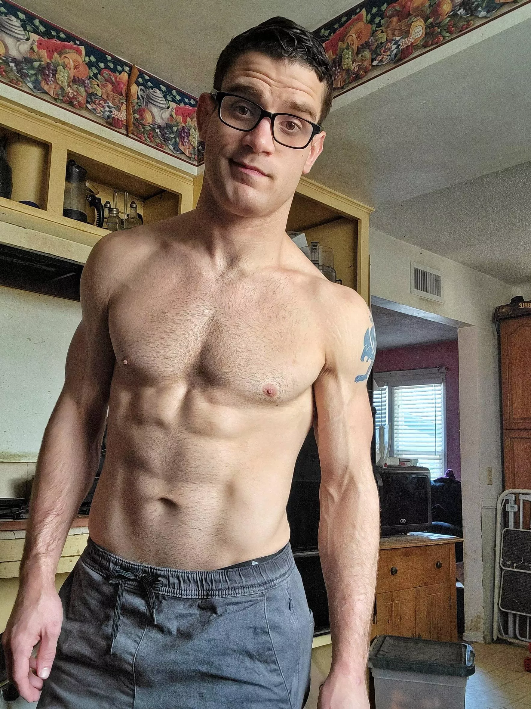 Shouldn't need a clever caption to post this photo. I'm just feelin' good today. posted by double-leg-day