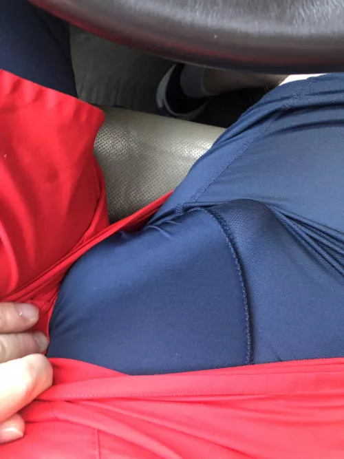 Show me the way home. Turn right ahead? by jonnylanc