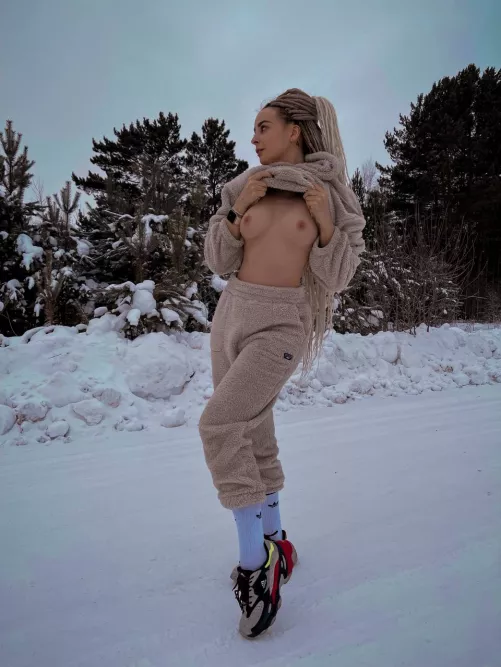 showed quickly by Vido97