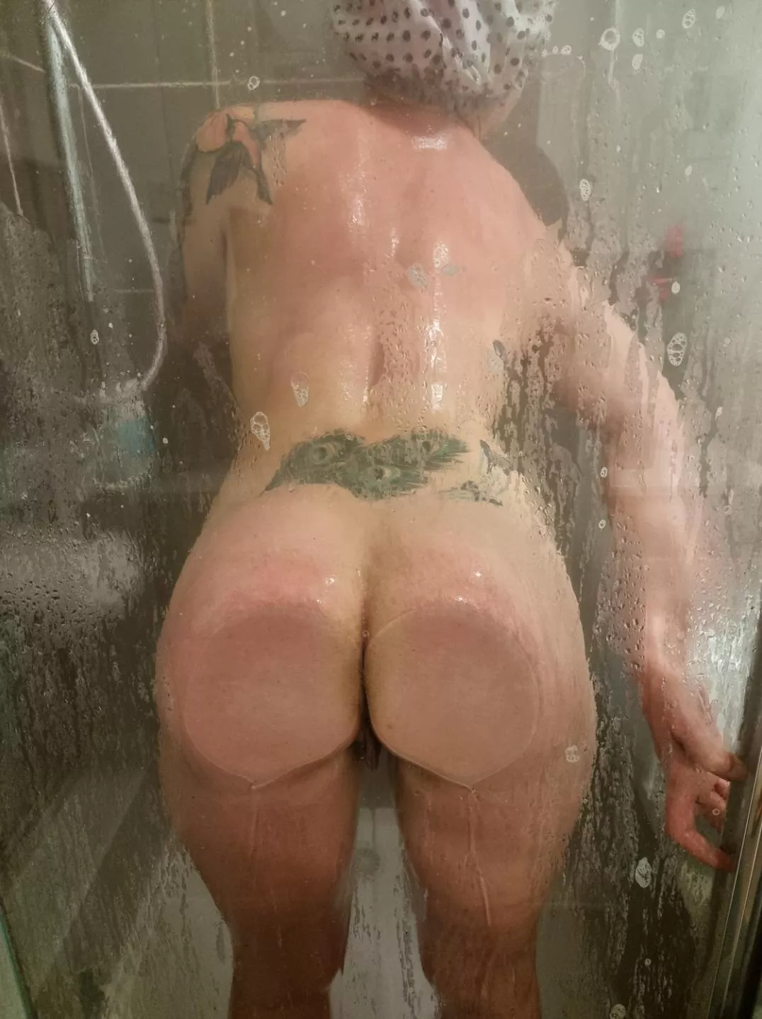 shower booty posted by kellyandryanOF